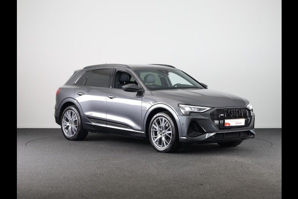 Audi e-tron 55 quattro S-line 95 kWh 408 pk | SoH 93% | Navigatie | Panorama dak | Parkeersensoren ( park assist ) | Achteruitrijcamera