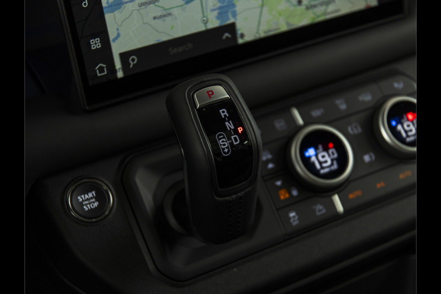 Land Rover Defender 110 2.0 P300e 110 X-Dynamic HSE HUD-PANO-MERIDIAN-22"