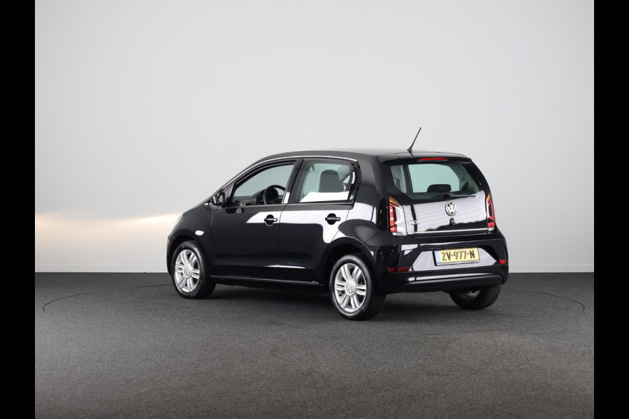 Volkswagen up! 1.0 BMT high up! | Parkeersensoren | Multistuur | Airco | Navigatie via app |