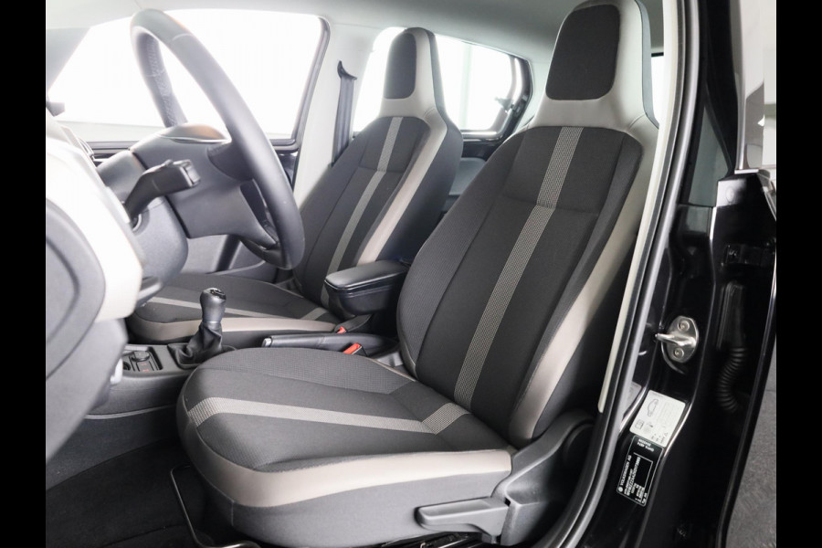 Volkswagen up! 1.0 BMT high up! | Parkeersensoren | Multistuur | Airco | Navigatie via app |