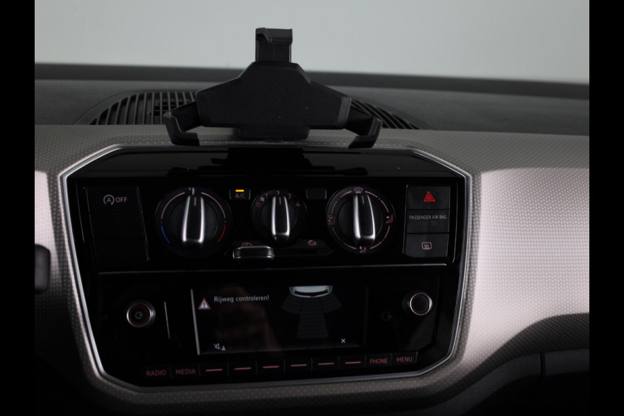 Volkswagen up! 1.0 BMT high up! | Parkeersensoren | Multistuur | Airco | Navigatie via app |