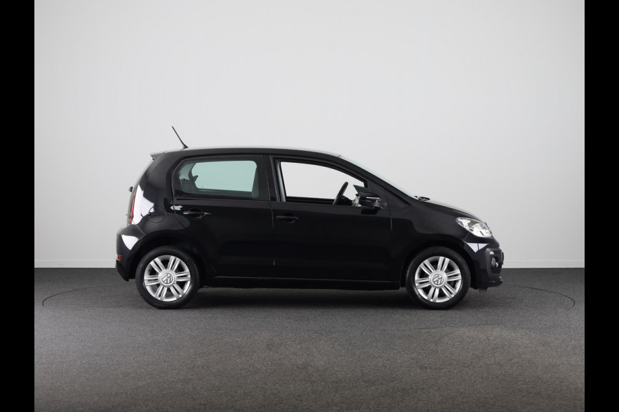 Volkswagen up! 1.0 BMT high up! | Parkeersensoren | Multistuur | Airco | Navigatie via app |