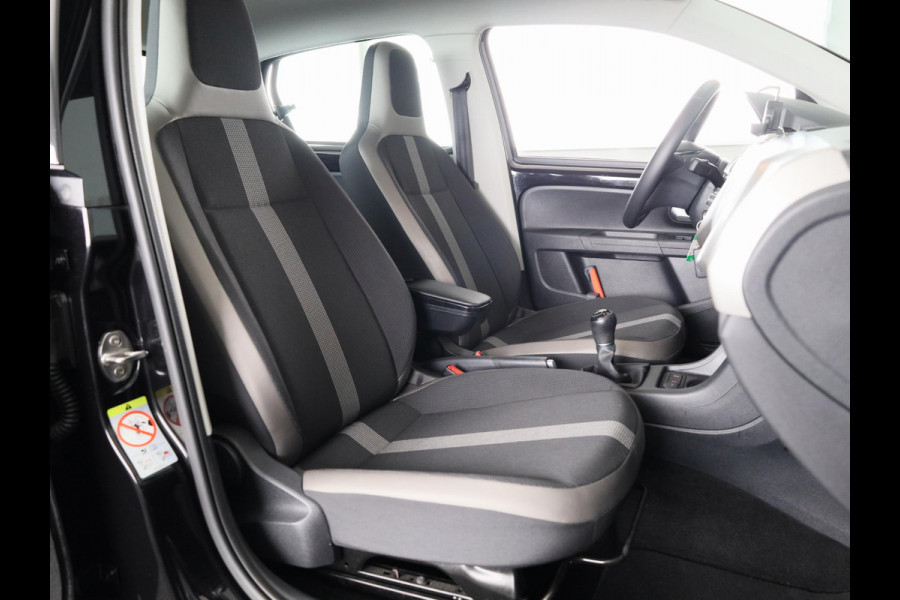 Volkswagen up! 1.0 BMT high up! | Parkeersensoren | Multistuur | Airco | Navigatie via app |