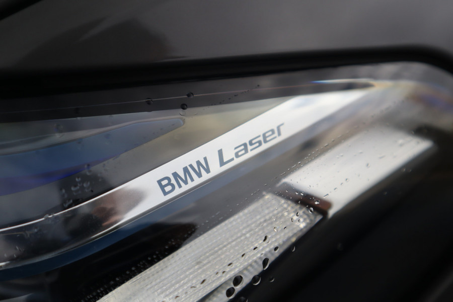 BMW 5 Serie Touring 530i High Executive M-Sport Bernina Grau / Pano / Camera / Laser