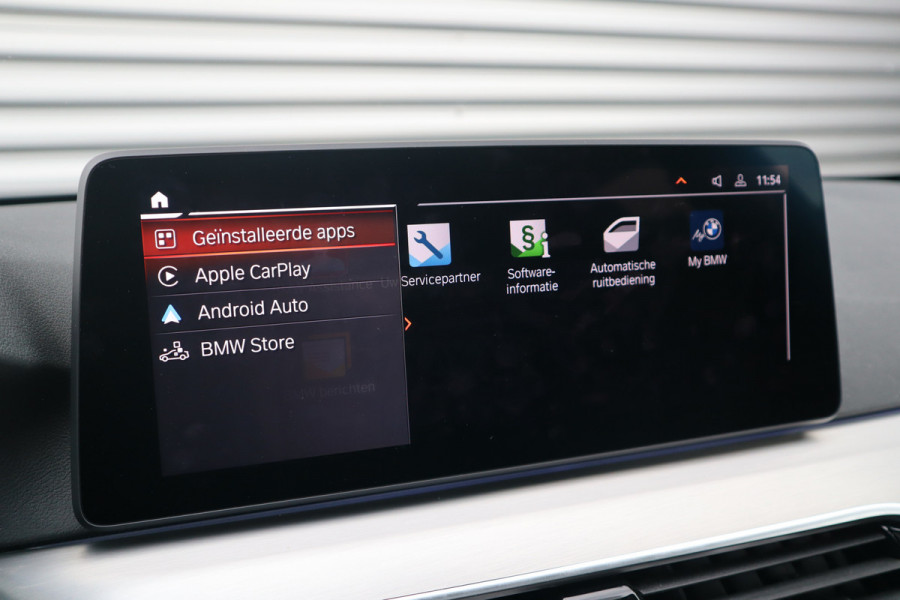 BMW 5 Serie Touring 530i High Executive M-Sport Bernina Grau / Pano / Camera / Laser