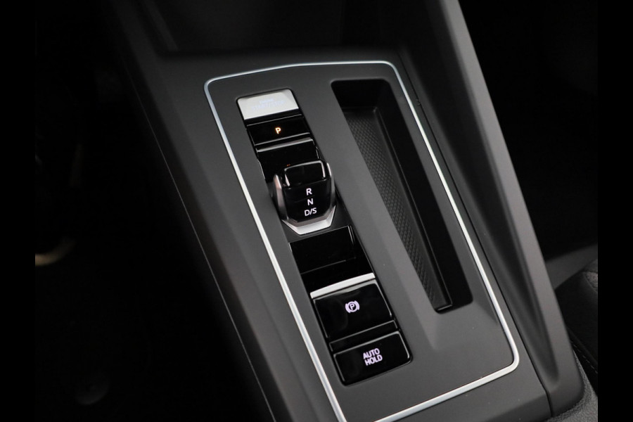 Volkswagen GOLF Variant Life Edition 1.5 eTSI 85 kW / 116 pk Variant 7 ver | Achteruitrijcamera | Keyless start | Carplay | Navigatie | Stoelverwarming |