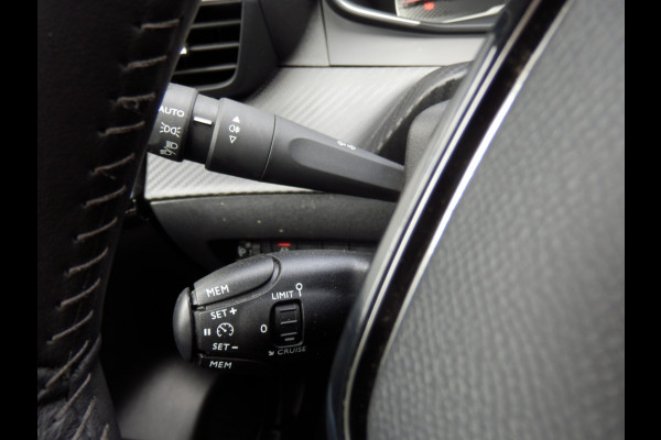 Peugeot 208 1.2 PureTech Active I Navigatie I Airco I