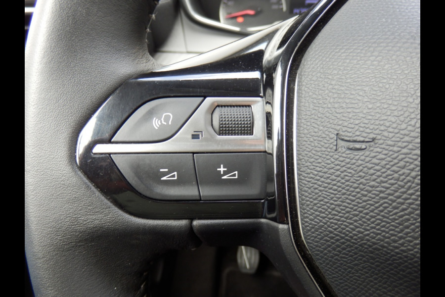 Peugeot 208 1.2 PureTech Active I Navigatie I Airco I