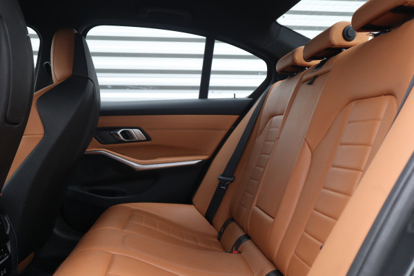 BMW 3-serie M-Sport M Schaalstoelen / Dravit Grau / HiFi / Camera /