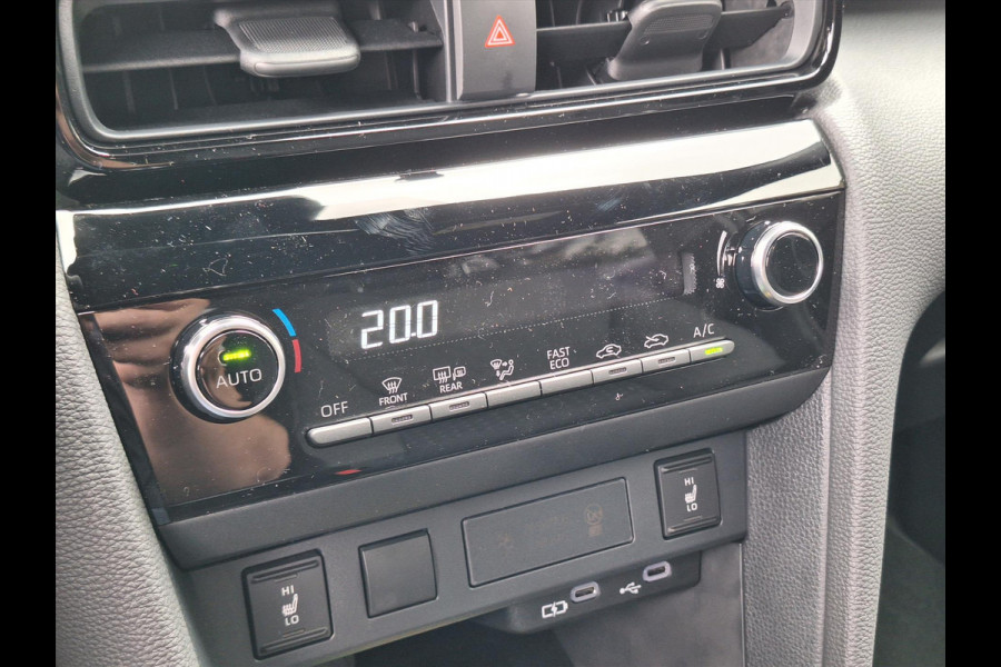 Toyota Yaris Cross 1.5 Hybrid 130pk Dynamic Comfort Pack| Dodehoek, Parkeersensoren, Stoel + Stuurverwarming