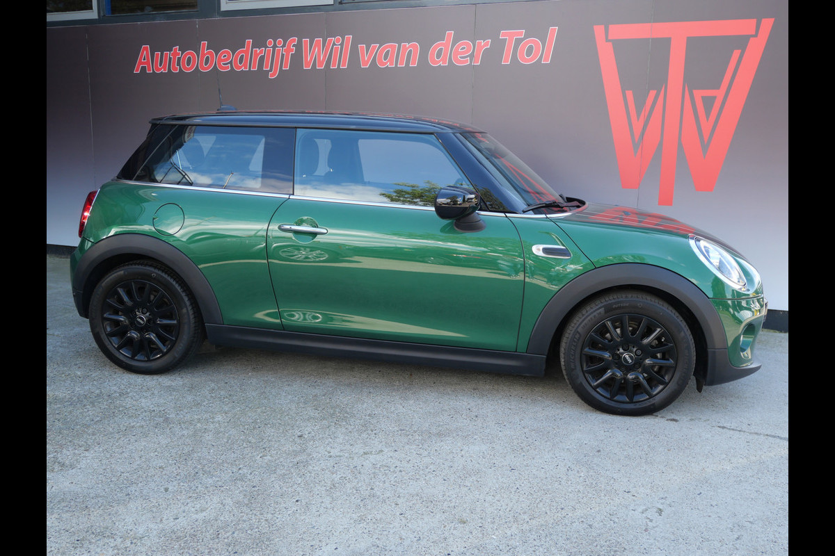 MINI Cooper 1.5 CHILI EDITION | NAVIGATIE | KEYLESS | LED | CRUISE | UNION JACK | APK 9-2027!! MINI Cooper 1.5 CHILI EDITION | NAVIGATIE | KEYLESS | LED | CRUISE | UNION JACK | APK 9-2027!!