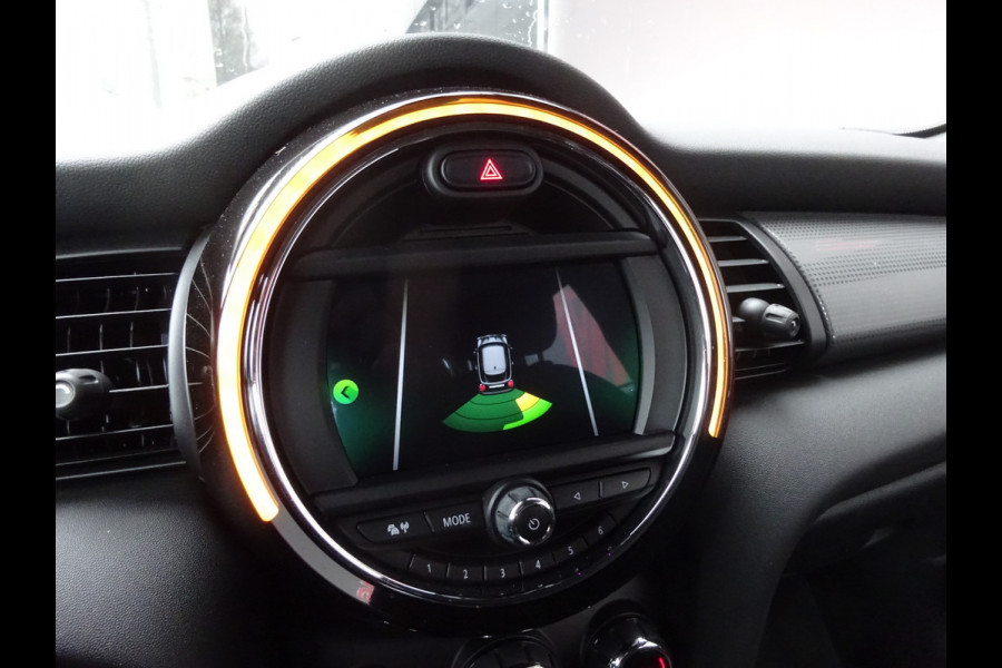 MINI Cooper 1.5 CHILI EDITION | NAVIGATIE | KEYLESS | LED | CRUISE | UNION JACK | APK 9-2027!!