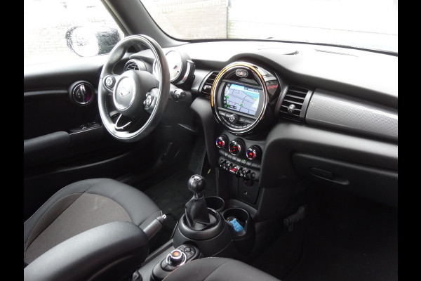 MINI Cooper 1.5 CHILI EDITION | NAVIGATIE | KEYLESS | LED | CRUISE | UNION JACK | APK 9-2027!!