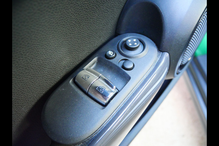 MINI Cooper 1.5 CHILI EDITION | NAVIGATIE | KEYLESS | LED | CRUISE | UNION JACK | APK 9-2027!!