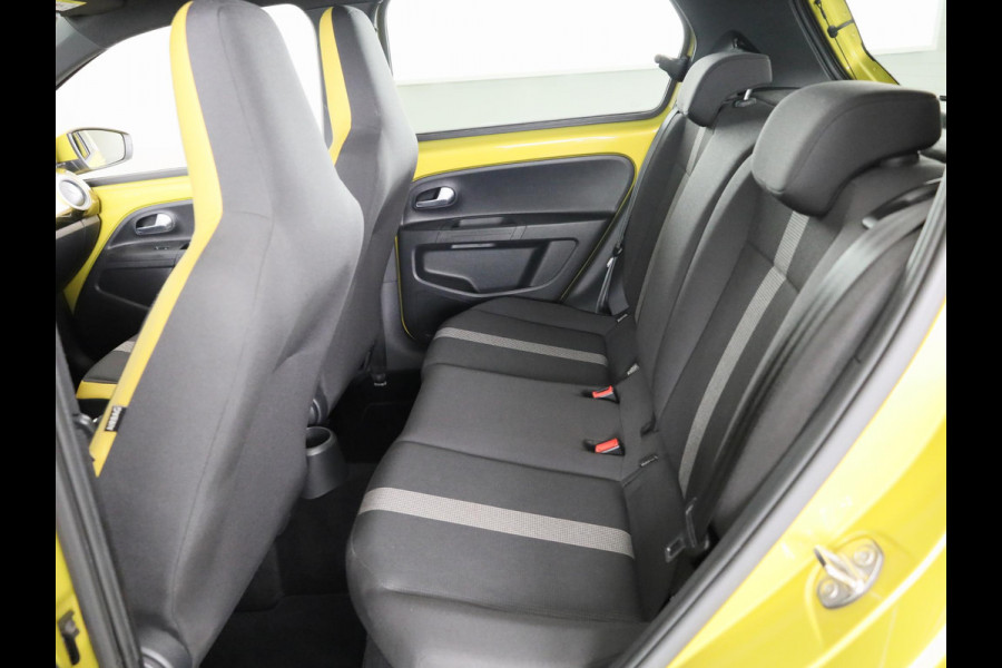 Volkswagen up! 1.0 TSI BMT high up! 90 PK | Panoramadak | 17 Inch | Cruise Control | Multistuurwiel
