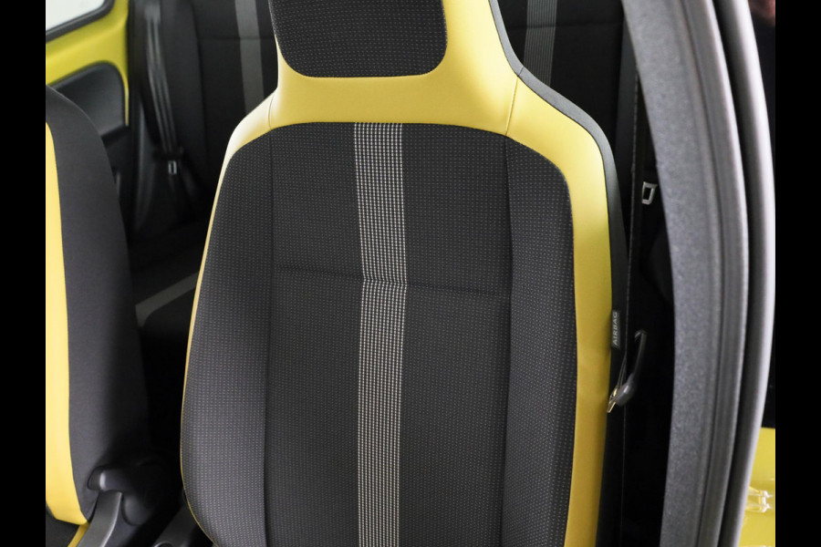Volkswagen up! 1.0 TSI BMT high up! 90 PK | Panoramadak | 17 Inch | Cruise Control | Multistuurwiel