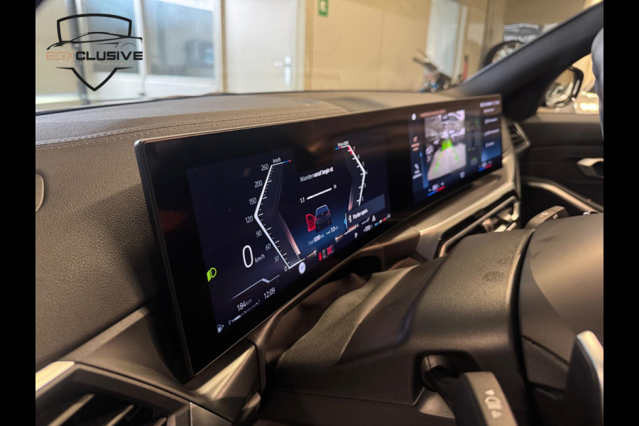 BMW 3 Serie Touring 330i M Pakket/Led/Widescreen/Camera