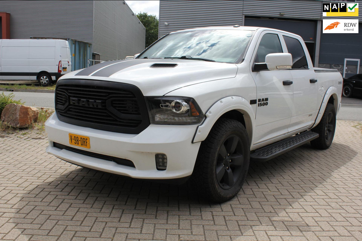 Dodge Ram 1500 Sport 5.7 V8 4x4 Crew Cab LPG 6 persoons Jagermeister Dodge Ram 1500 Sport 5.7 V8 4x4 Crew Cab LPG 6 persoons Jagermeister