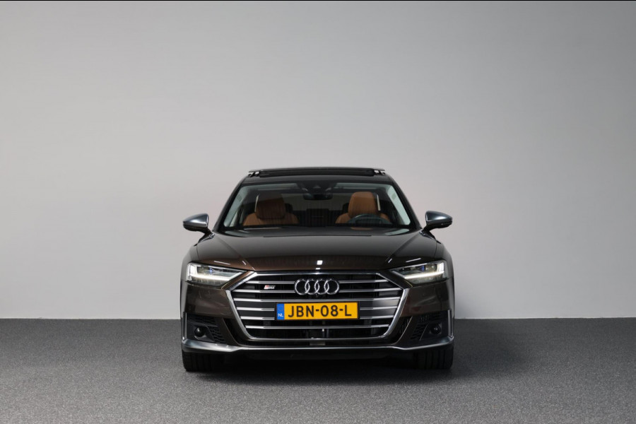 Audi S8 4.0 TFSI Quattro 571+PK BTW/ACHTERASBEST/KERAMISCH/B&O/SOFT/PANO/LEDER+MASSAGE/21" LMV/360 CAM/ACC/ECC/12 MND GARANTIE!