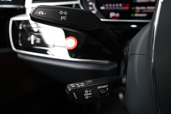 Audi S8 4.0 TFSI Quattro 571+PK BTW/ACHTERASBEST/KERAMISCH/B&O/SOFT/PANO/LEDER+MASSAGE/21" LMV/360 CAM/ACC/ECC/12 MND GARANTIE!