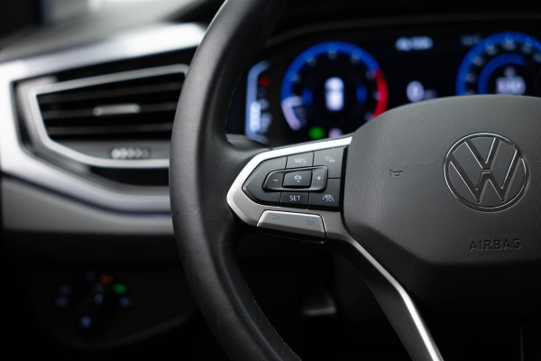 Volkswagen Polo 1.0 TSI Highline |Carplay|Park. sensoren|Stoelverwarming|