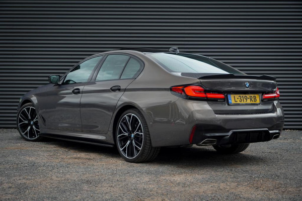BMW 5 Serie 530i High Executive Edition / M-Sport / Laser / M-Stoelen / Schuifdak / Adaptive Cruise