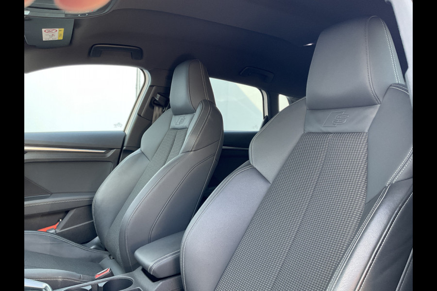 Audi A3 Sportback 30 TFSI (2xS-Line) S edition Carplay Trekhaak Uitstraling