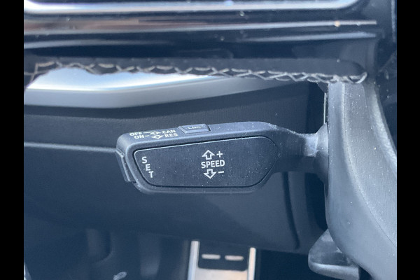 Audi A3 Sportback 30 TFSI (2xS-Line) S edition Carplay Trekhaak Uitstraling
