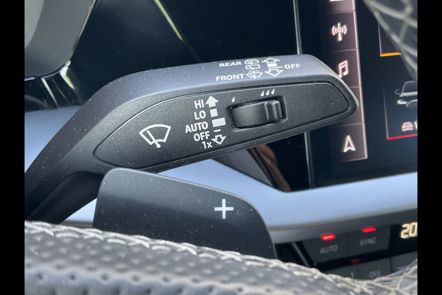 Audi A3 Sportback 30 TFSI (2xS-Line) S edition Carplay Trekhaak Uitstraling