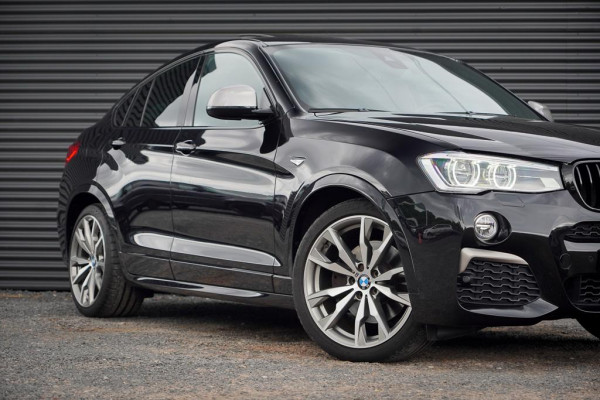 BMW X4 M40i High Executive / Schuifdak / Carplay / Trekhaak / ACC