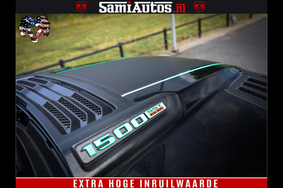 Dodge Ram 1500 Limited Night High Output 540HP 706Nm | Massage + Full Option | De Meest Luxe en Volle Pick-Up in zijn Klasse | Comfortabele Dubbele Cabine met Royale 5 Zitplaatsen | BPM vrij | Nu Leverbaar uit Voorraad | Voorraad Nr 2350 - 5181