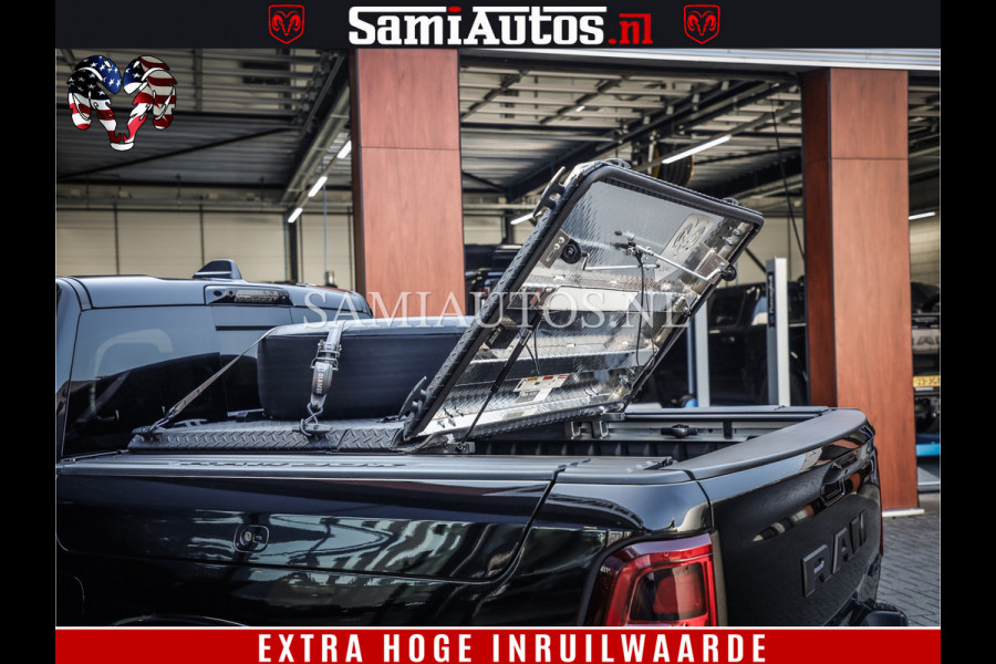 Dodge Ram 1500 Limited Night High Output 540HP 706Nm | Massage + Full Option | De Meest Luxe en Volle Pick-Up in zijn Klasse | Comfortabele Dubbele Cabine met Royale 5 Zitplaatsen | BPM vrij | Nu Leverbaar uit Voorraad | Voorraad Nr 2350 - 5181