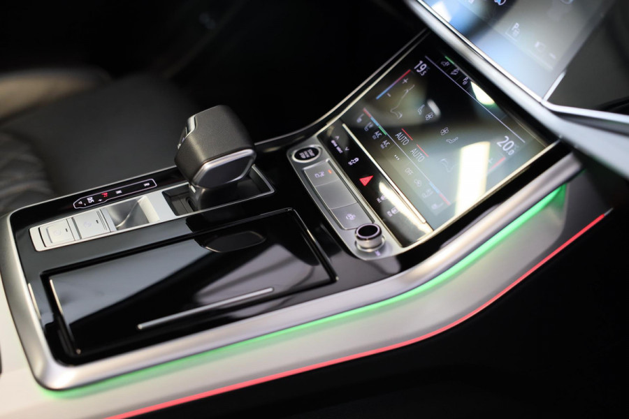 Audi Q7 55 TFSI e Quattro SQ7 Look / RS Zetels / Massage / Softclose / Memory / Elek Stoelen / Acc / Pano / Matrix / 23 Inch