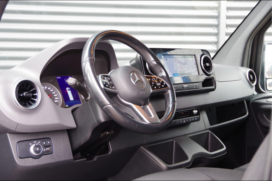 Mercedes-Benz Sprinter 319 3.0 CDI V6 L2H1 AUT. LED, TREKHAAK, ADAPT. CRUISE, STANDKACHEL, MBUX 10'', CAMERA, NAVI, CLIMA