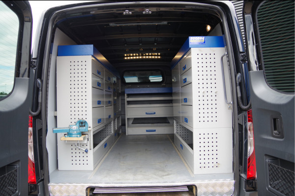 Mercedes-Benz Sprinter 319 3.0 CDI V6 L2H1 AUT. LED, TREKHAAK, ADAPT. CRUISE, STANDKACHEL, MBUX 10'', CAMERA, NAVI, CLIMA