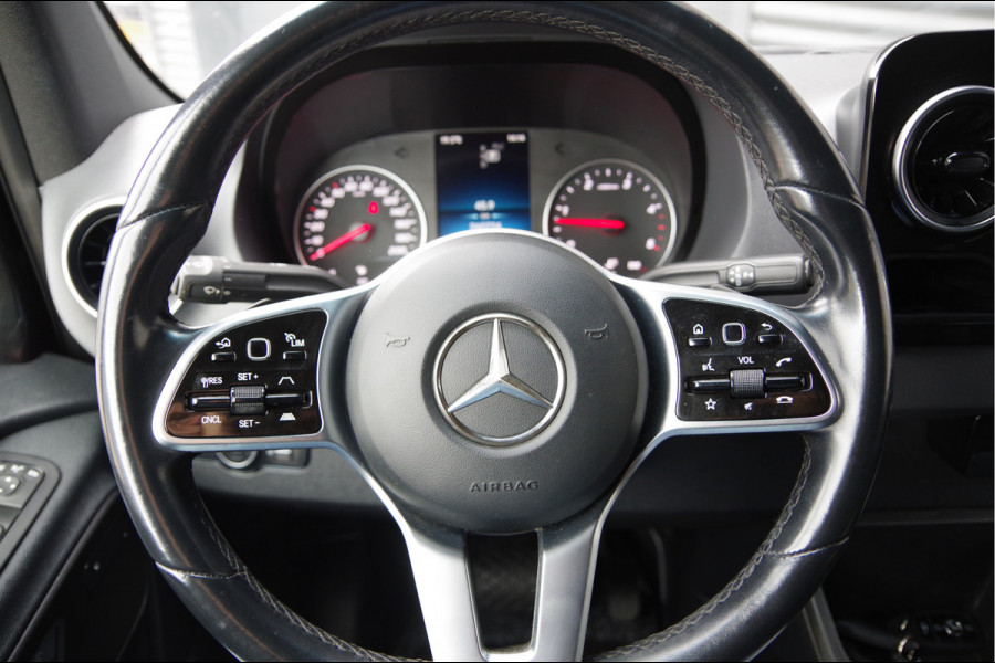 Mercedes-Benz Sprinter 319 3.0 CDI V6 L2H1 AUT. LED, TREKHAAK, ADAPT. CRUISE, STANDKACHEL, MBUX 10'', CAMERA, NAVI, CLIMA