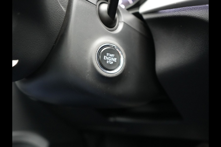 Škoda Kamiq 1.0 TSI Sport Business 110pk DSG | Panodak | RS Sportstoelen Verwarmd | Trekhaak Afn. | Chrystal LED |  Camera | Apple Carplay | 18"L.M | Keyless | Virtual | LED |