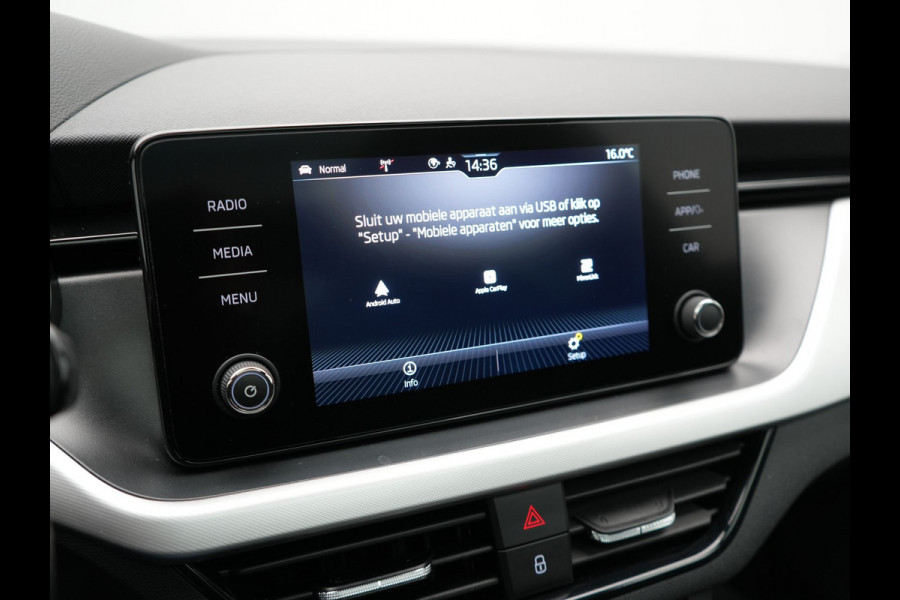 Škoda Kamiq 1.0 TSI Sport Business 110pk DSG | Panodak | RS Sportstoelen Verwarmd | Trekhaak Afn. | Chrystal LED |  Camera | Apple Carplay | 18"L.M | Keyless | Virtual | LED |