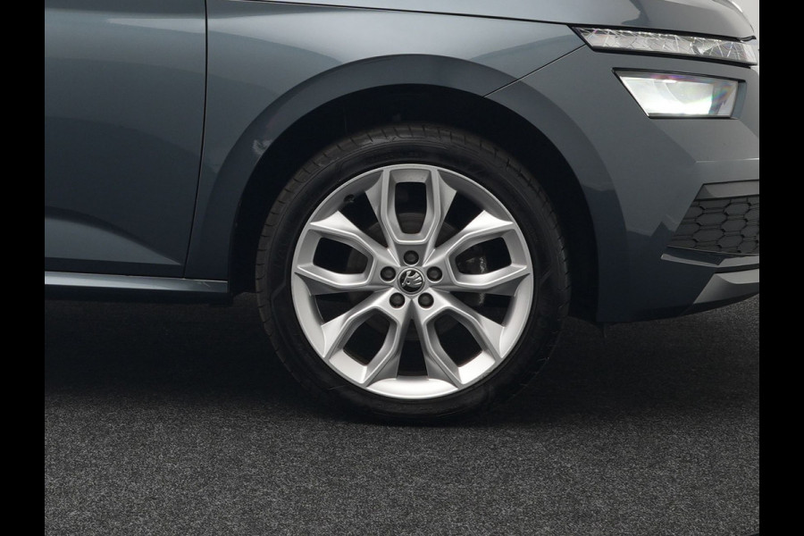 Škoda Kamiq 1.0 TSI Sport Business 110pk DSG | Panodak | RS Sportstoelen Verwarmd | Trekhaak Afn. | Chrystal LED |  Camera | Apple Carplay | 18"L.M | Keyless | Virtual | LED |