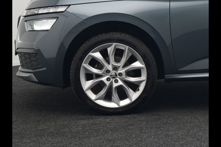 Škoda Kamiq 1.0 TSI Sport Business 110pk DSG | Panodak | RS Sportstoelen Verwarmd | Trekhaak Afn. | Chrystal LED |  Camera | Apple Carplay | 18"L.M | Keyless | Virtual | LED |