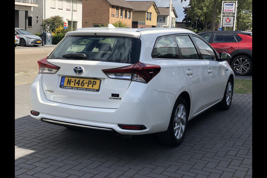 Toyota Auris 1.8 Hybrid Dynamic Ultimate | Climate control, Stoelverwarming, Navigatie, Achteruitrijcamera, Cruise control