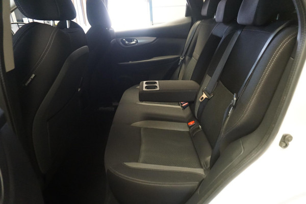 Nissan QASHQAI 1.3 DIG-T 140PK N-Connecta/360Camera/18Inch LMV/ Goed onderhouden!