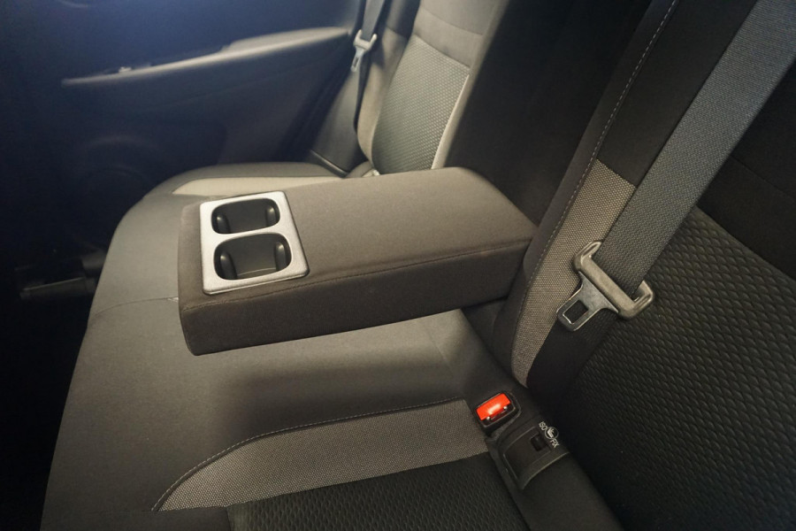 Nissan QASHQAI 1.3 DIG-T 140PK N-Connecta/360Camera/18Inch LMV/ Goed onderhouden!