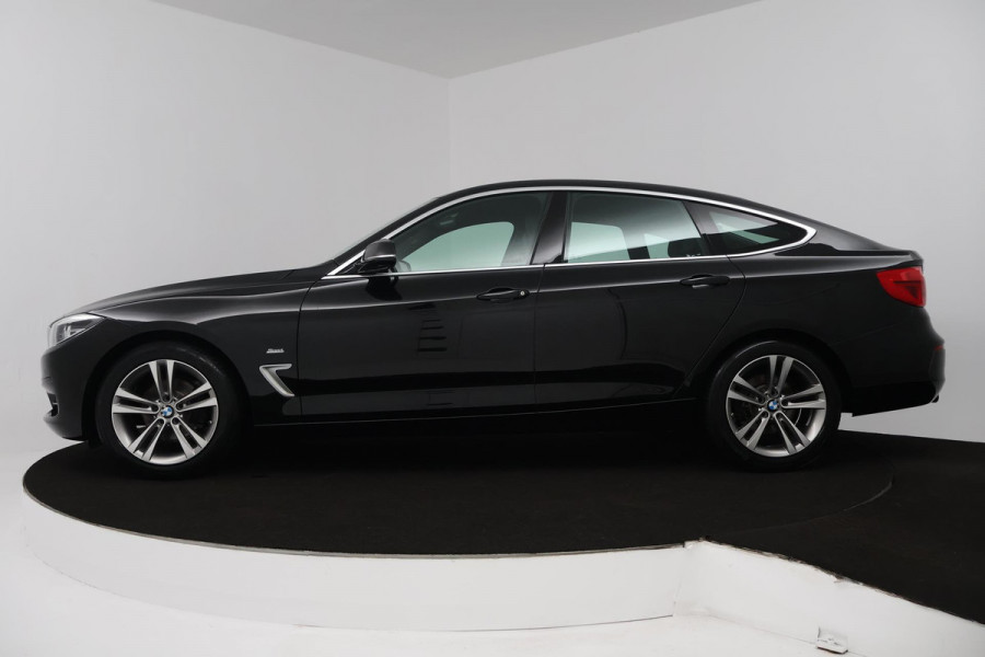 BMW 3-serie Gran Turismo 320i High Executive (STOELVERWARMING, ACHTERUITRIJCAMERA, PARKEERSENSOREN, CRUISE CONTROL, LEER)