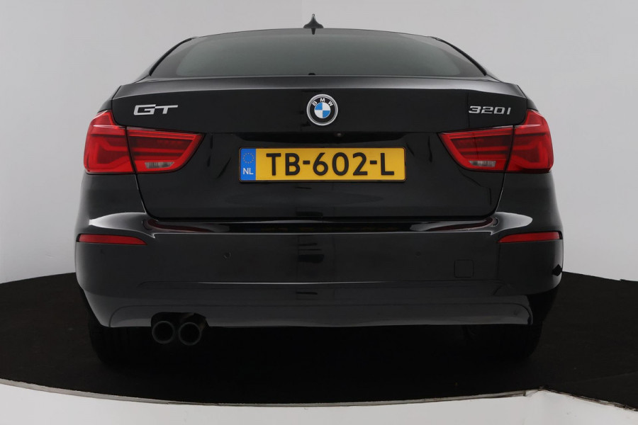 BMW 3-serie Gran Turismo 320i High Executive (STOELVERWARMING, ACHTERUITRIJCAMERA, PARKEERSENSOREN, CRUISE CONTROL, LEER)