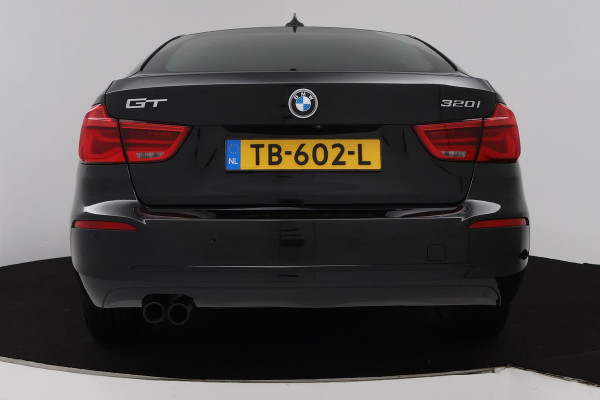 BMW 3-serie Gran Turismo 320i High Executive (STOELVERWARMING, ACHTERUITRIJCAMERA, PARKEERSENSOREN, CRUISE CONTROL, LEER)