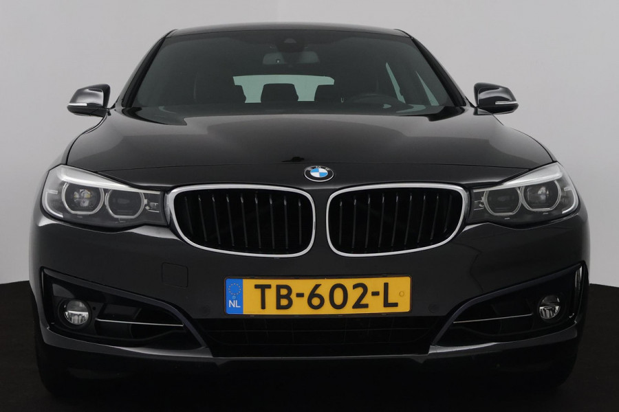 BMW 3-serie Gran Turismo 320i High Executive (STOELVERWARMING, ACHTERUITRIJCAMERA, PARKEERSENSOREN, CRUISE CONTROL, LEER)