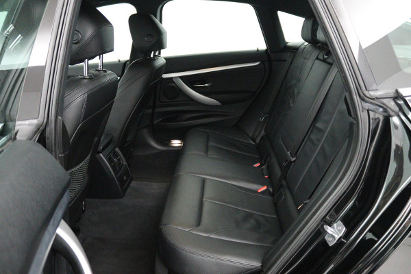 BMW 3-serie Gran Turismo 320i High Executive (STOELVERWARMING, ACHTERUITRIJCAMERA, PARKEERSENSOREN, CRUISE CONTROL, LEER)