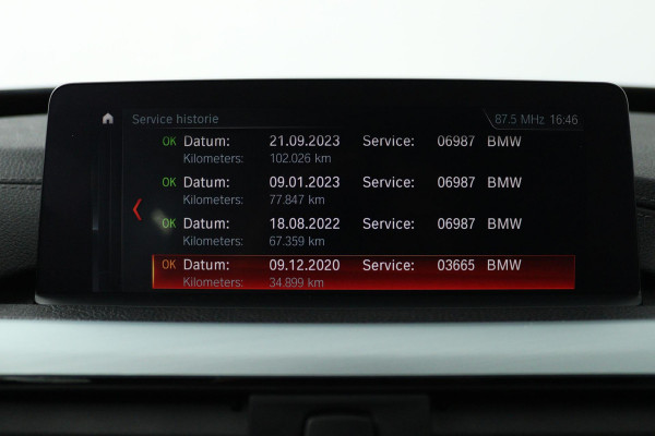 BMW 3-serie Gran Turismo 320i High Executive (STOELVERWARMING, ACHTERUITRIJCAMERA, PARKEERSENSOREN, CRUISE CONTROL, LEER)