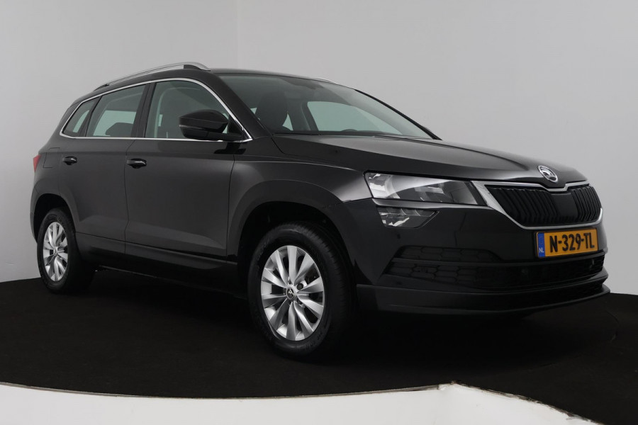 Škoda Karoq 1.0 TSI Business Edition (ACHTERUITRIJCAMERA, STOELVERWARMING, PARKEERSENSOREN, CRUISE CONTROL, NAVIGATIE, CARPLAY)
